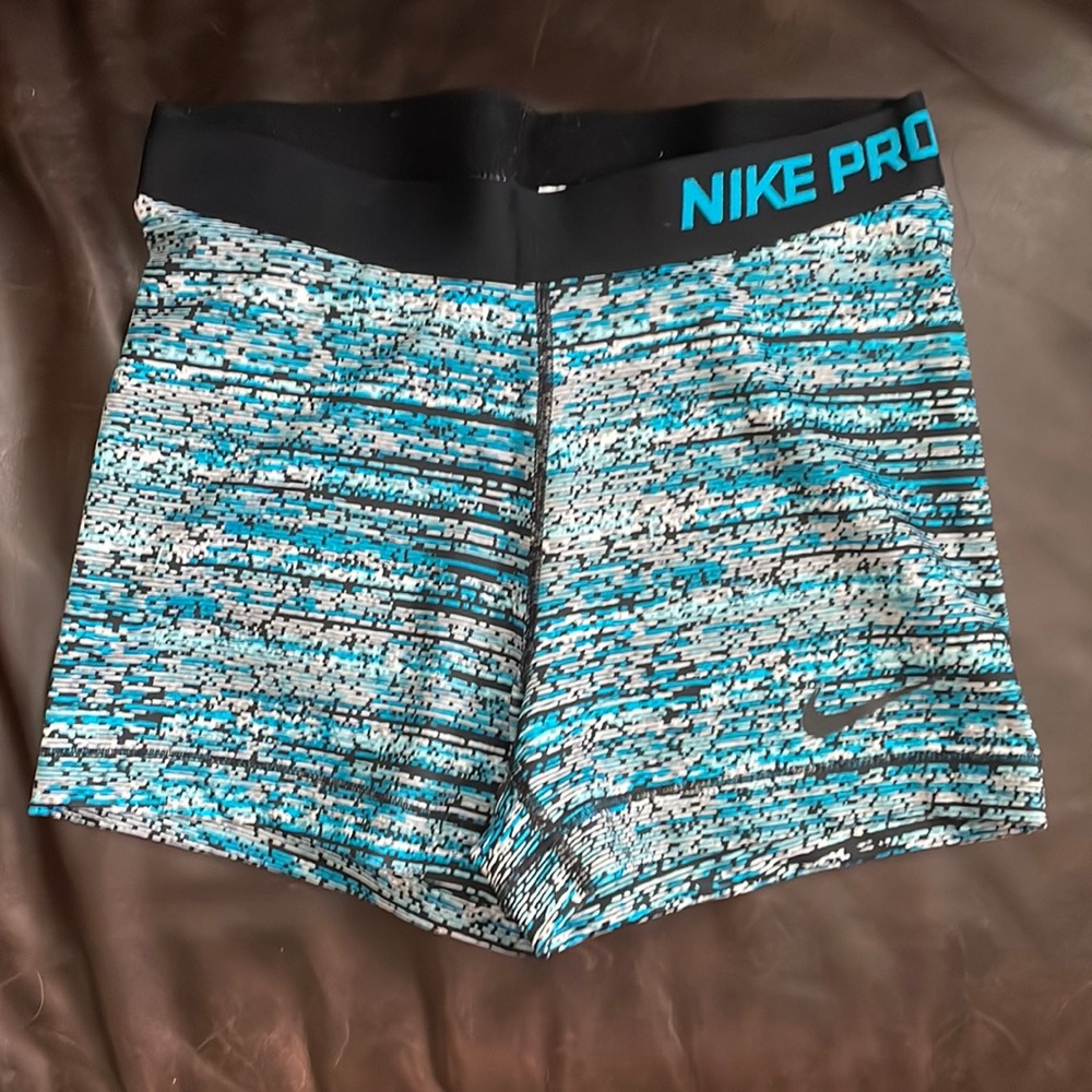 Nike Pro Women's Blue Black White Patterned Athletic Shorts